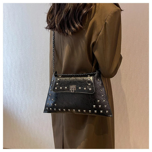 Punk Rivet Envelope Bag | Moto Underarm Shoulder Bag Luxegan