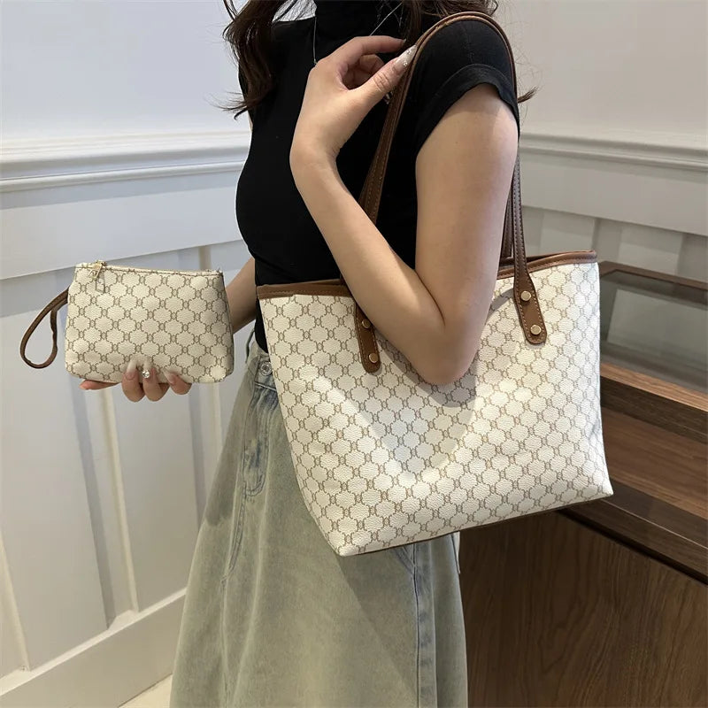 New Simple Fashion Large Capacity Niche Bag | Women's New Trend Delicate Comfortable Hand Bill Shoulder Bag Luxegan