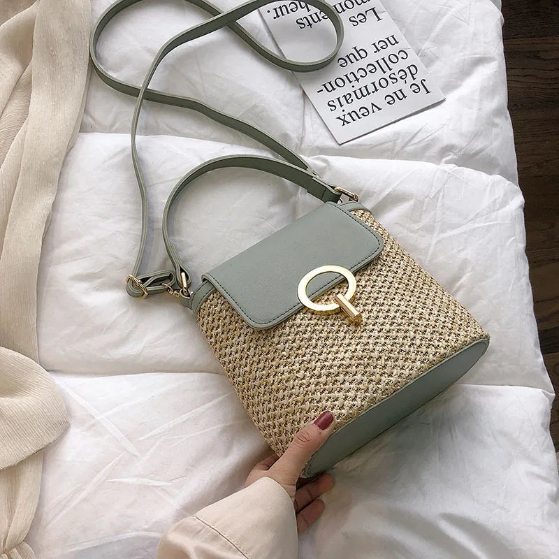 Summer Straw Bucket Bag for Women | Sophisticated Rattan Lady Travel Purse | Elegant Handmade Knitting Pattern Shoulder Bag | Fashion-Forward Straw Messenger with "Dignified" Chain Accent Luxegan