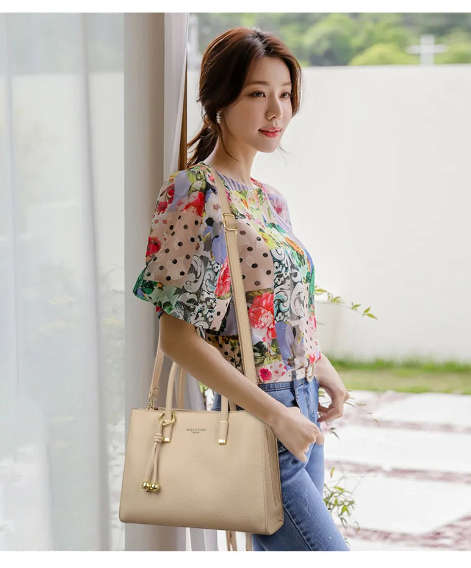 Genuine Style Top Quality Leather Shoulder Tote | Luxury Designer Crossbody Bag for Women | Large Capacity Casual Handbag with Letter Decoration | Versatile Daily Soft PU Leather Purse Luxegan