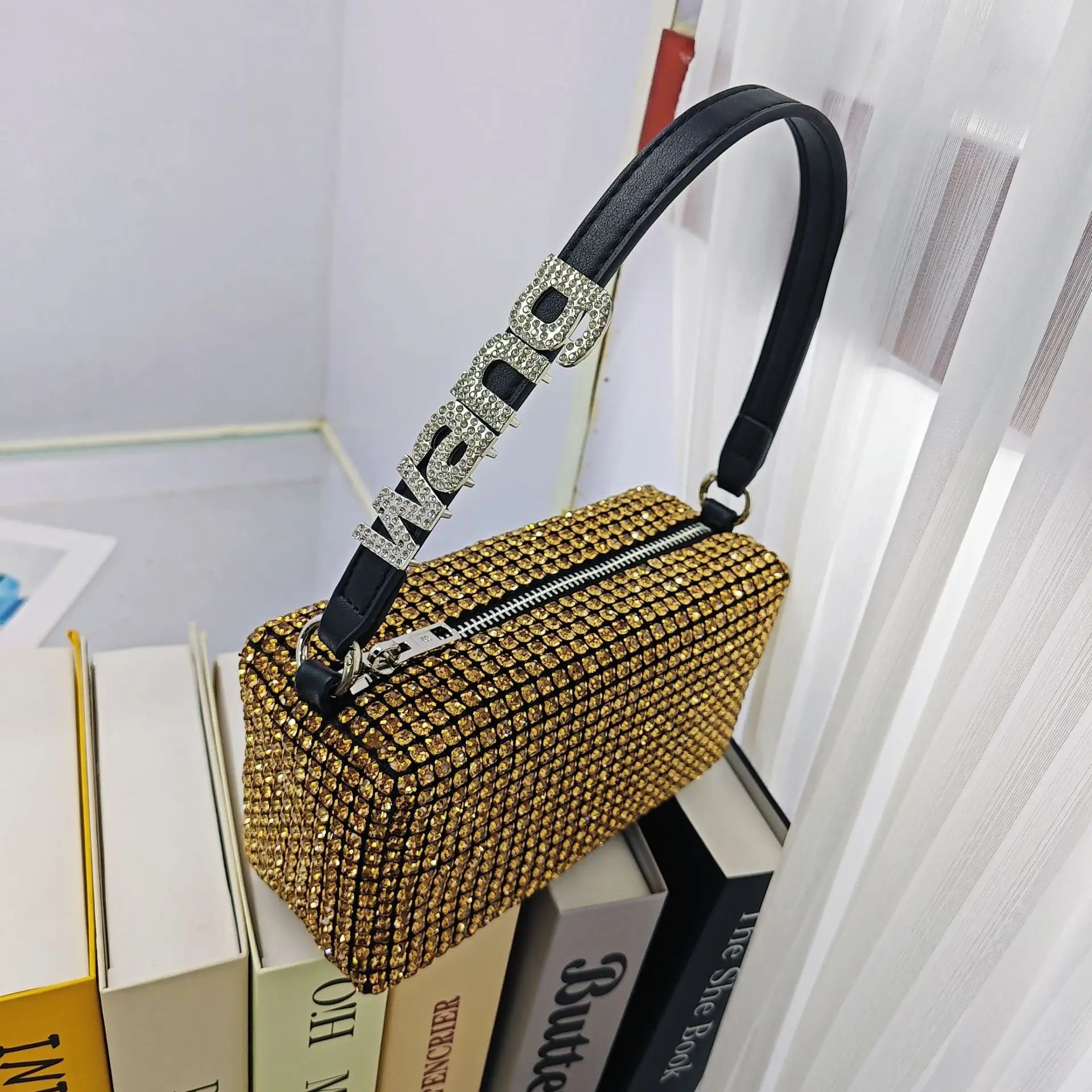 Super A Rhinestone Light Luxury Bag | Women's Summer High-End Texture Messenger & Portable Dinner Bag (Shiny Full Diamond Crossbody) Luxegan