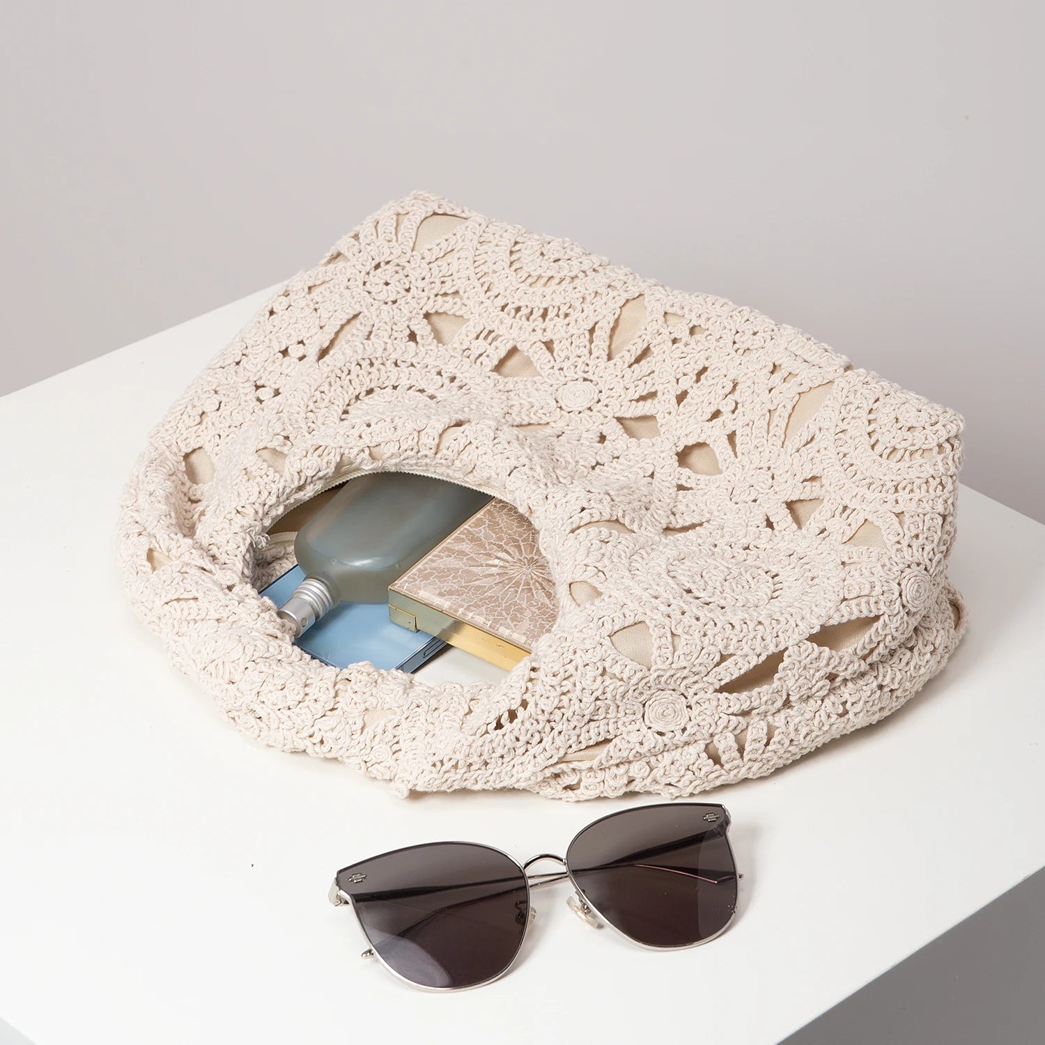 Soft Bohemian Hollow Woven Handbag | Zippered Crochet Beach Tote Luxegan