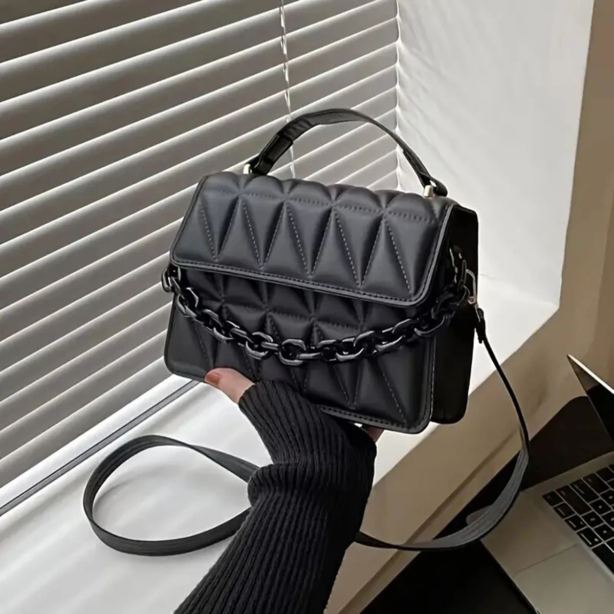 Diamond Chain Handbag Women's | Fashion Retro Embossed Small Square Bag & Single Shoulder Crossbody Bag Luxegan