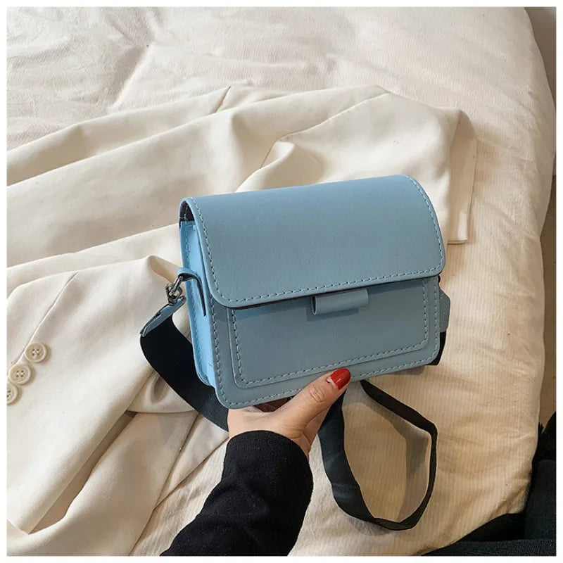 Designer Luxury PU Leather Crossbody Handbag for Women | Fashion Travel Shoulder Messenger Bag (Ladies Small Flap Bag) Luxegan