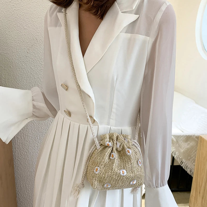 Straw Weave Bucket Bags | Rattan Women Summer Beach Shoulder Bags & Retro Mini Messenger Bag Luxegan