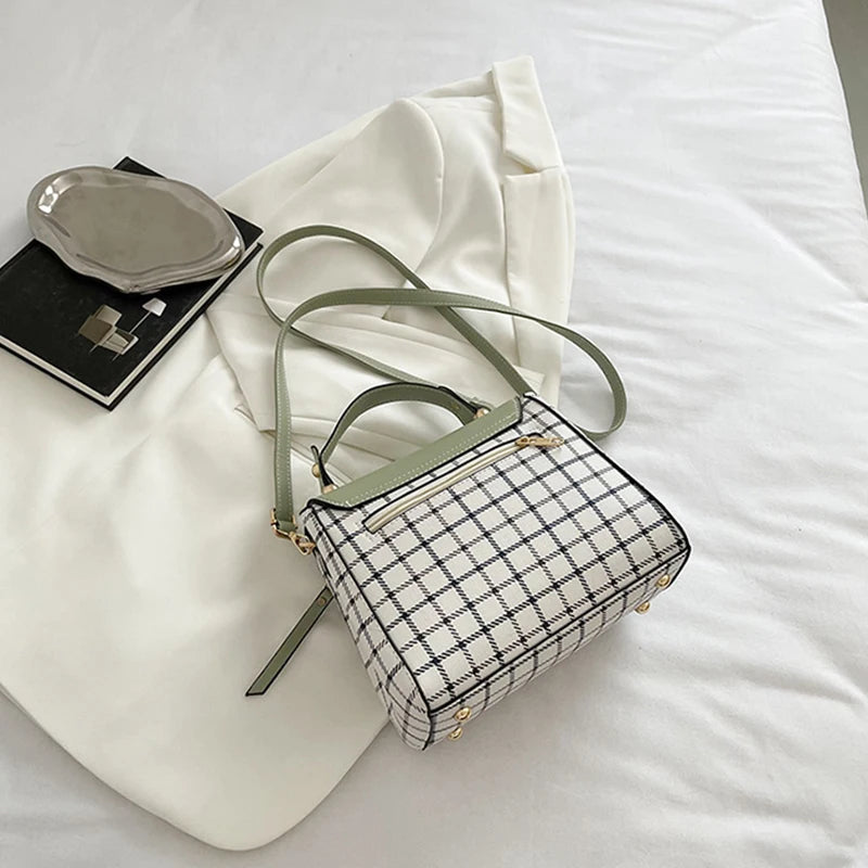 Women's Trendy Flap Shoulder Bag | PU Leather Crossbody Bag (Simple Plaid Designer Messenger Bag, Small Purse & Handbags Pouch) Luxegan