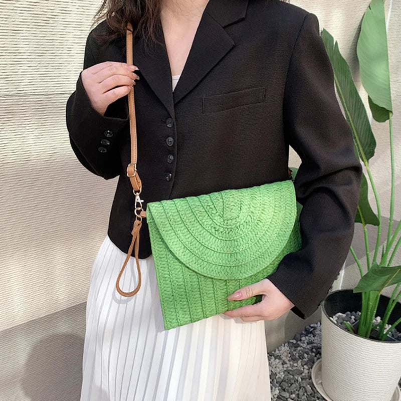 Bolsos de playa de verano para mujer Bolso bandolera de paja hecho a mano con sobre Bolso de hombro trenzado Bolso de mano de vacaciones tejido
