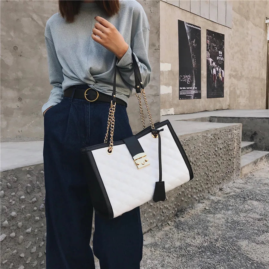 Large Capacity Fashion Designer Chain Bag | High-Quality PU Leather Messenger Bag | Versatile Ladies Soft Satchel & Crossbody Luxegan