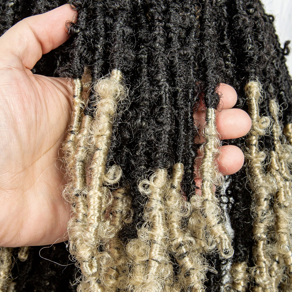 KIMA Pelucas trenzadas sintéticas de 14 pulgadas Peluca frontal de encaje Pelucas trenzadas 9x6 Trenzas de caja sin nudos con pelo de bebé para mujeres negras