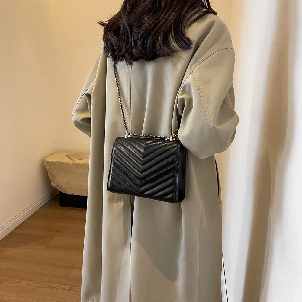 Women's One Shoulder Fashion Retro Small Square Bag | Crossbody Handbag Minimalist Style Women's Chain Bag Suitable for Travel Luxegan