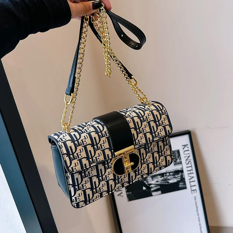 Letter Print Lock Luxury Handbags | Women's Shoulder Bags & Designer Crossbody Purses (Chain Strap Clutch Bag) Luxegan