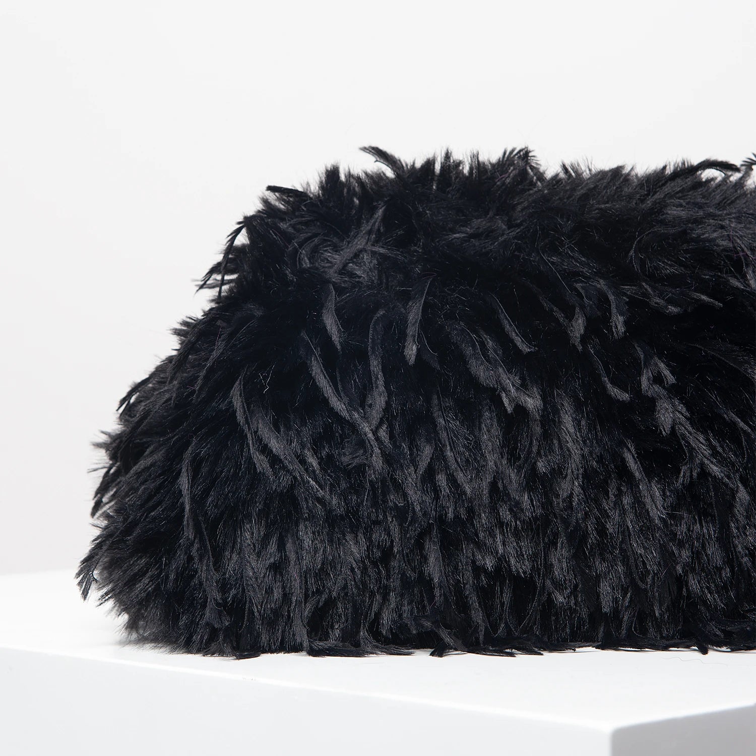 Polyester Solid Kiss Lock Bag | Soft Y2K Plush Candy-Colored Clutch Luxegan