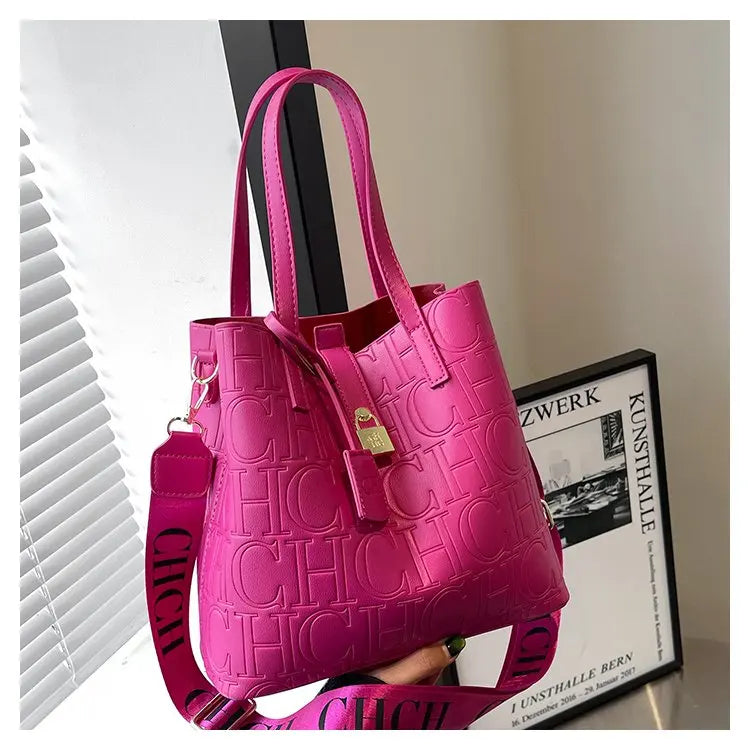 Women's New Large-Capacity Bucket Bag | Winter Fashion Letter Printing Temperament Versatile Messenger Bag Luxegan