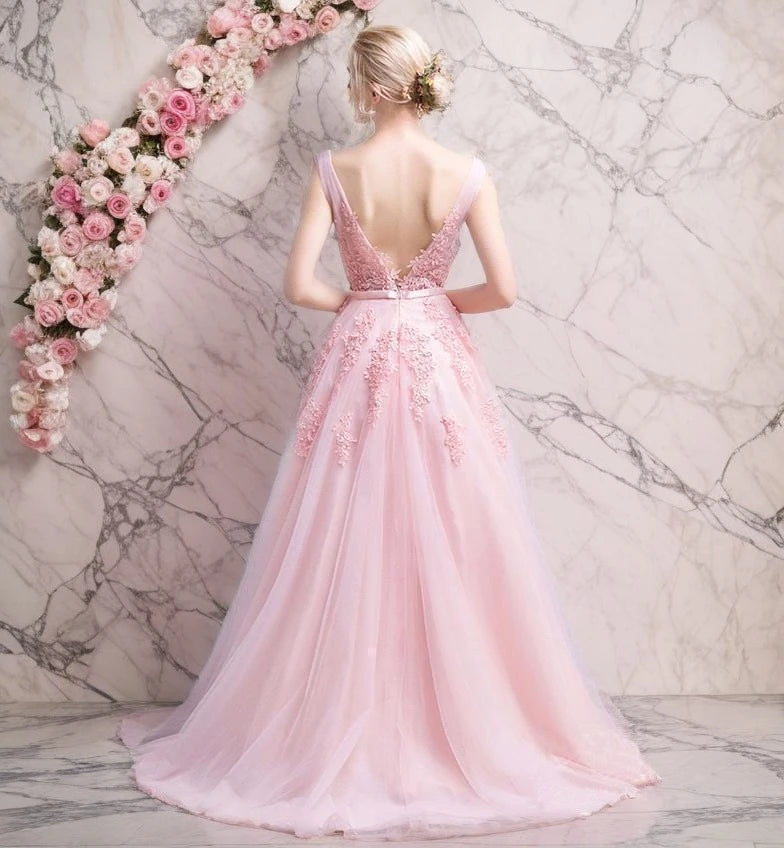 Women Burgundy Evening Dress Lace Appliques Tulle V-Neck Sexy Backless Prom Dresses A-Line Floor-Length Sleeveless Party Vestido