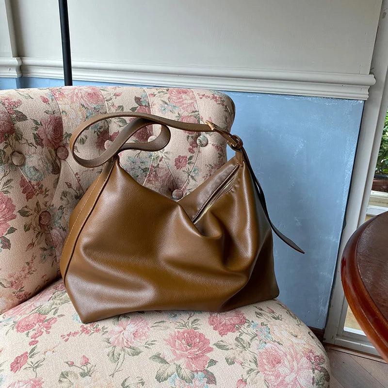 Vintage Big Capacity Shoulder Bag | Soft Leather Crossbody & Armpit Satchel Bag (Casual Portable Handbag Purse - Bolsa) Luxegan