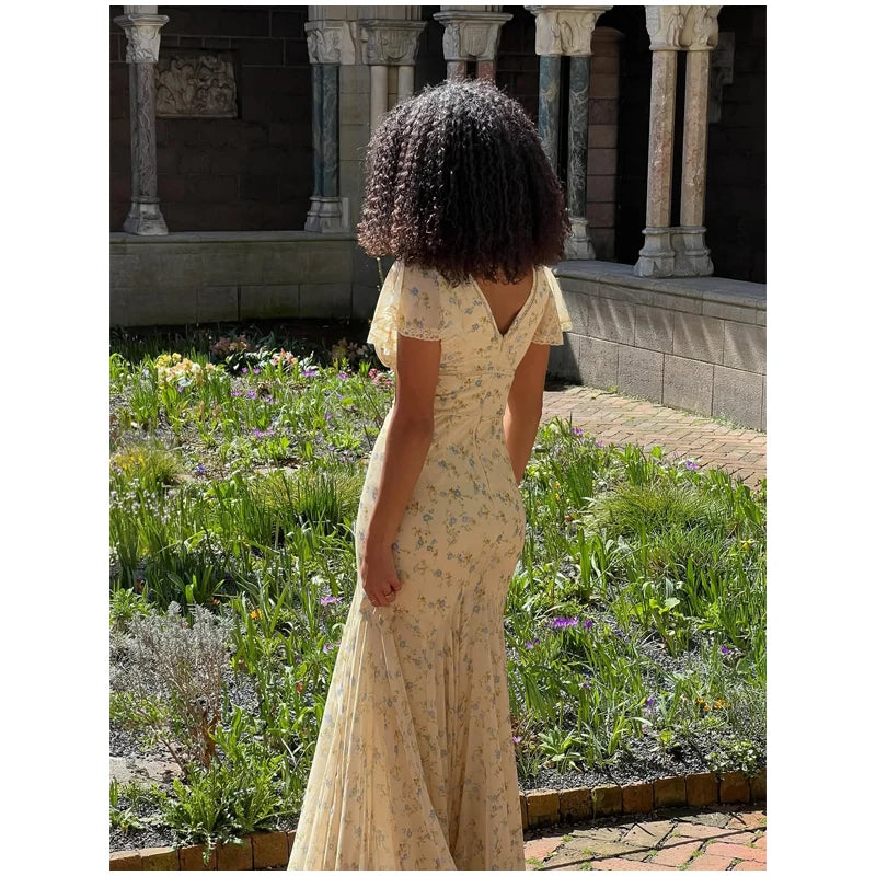 Floral V-Neck Puff Sleeve Ruffle Regular Fit Fit-and-Flare Ankle-Length Dress – Elastic Waist, Spring/Summer Luxegan
