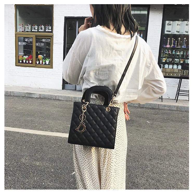 Luxury Lingge Chain Tote Bag | Women's Fashion Shoulder & Crossbody Handbag Luxegan