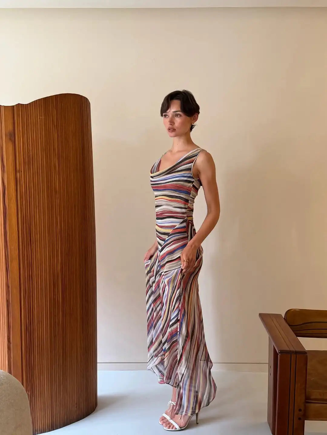 2026 Women Colorful Wavy Striped Maxi Dress Chic Swinging Collar Sleeveless Slim Waist Holiday Dresses Summer Lady Vacation Robe