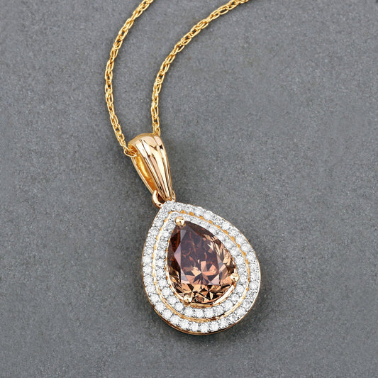 Colgante de oro amarillo de 18K con diamante marrón genuino de 2.01 quilates certificado por IGI en el centro y diamante blanco de 0.29 quilates en total (2.30 quilates en total)