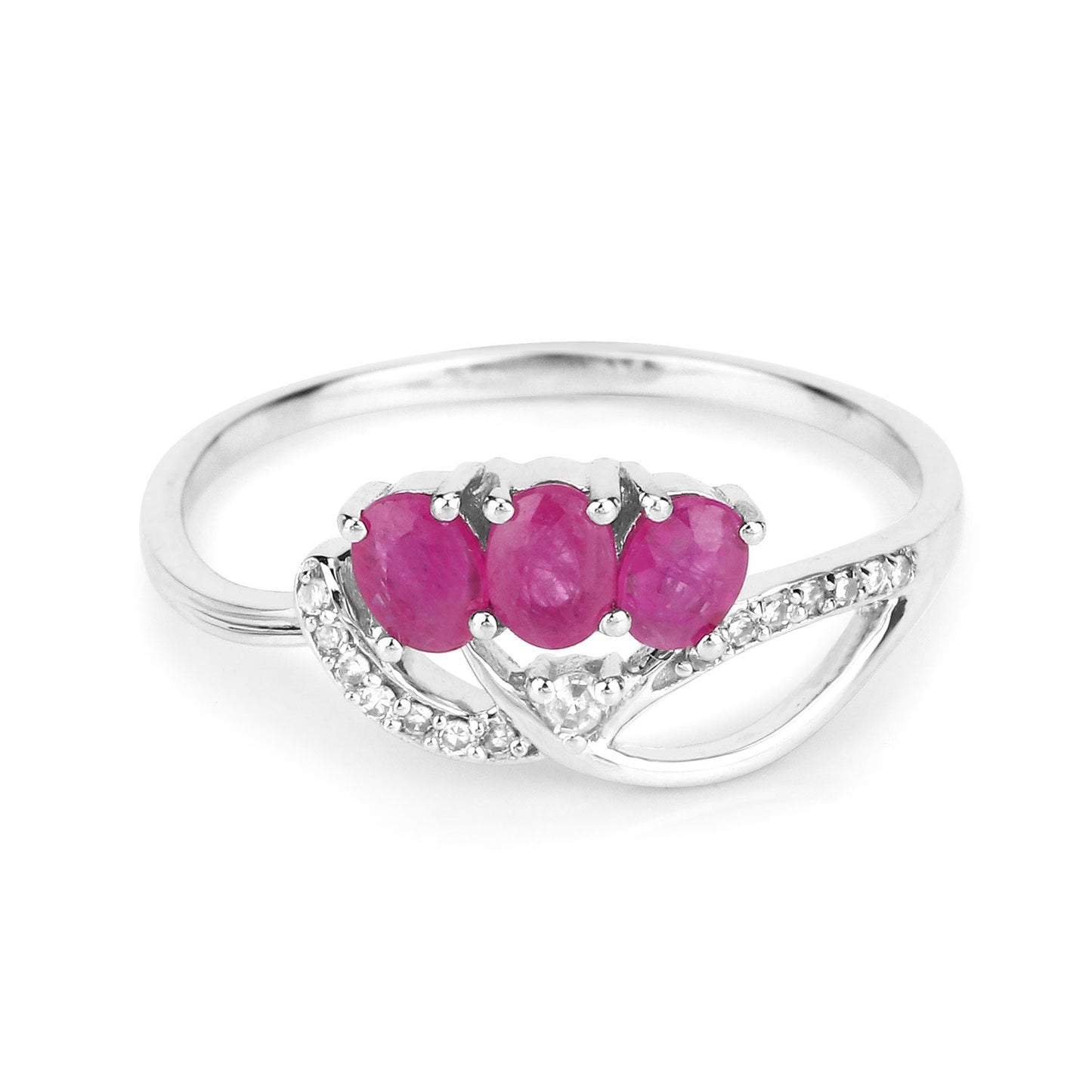 Anillo de oro blanco de 14K con rubí auténtico de 0,71 quilates y diamantes blancos