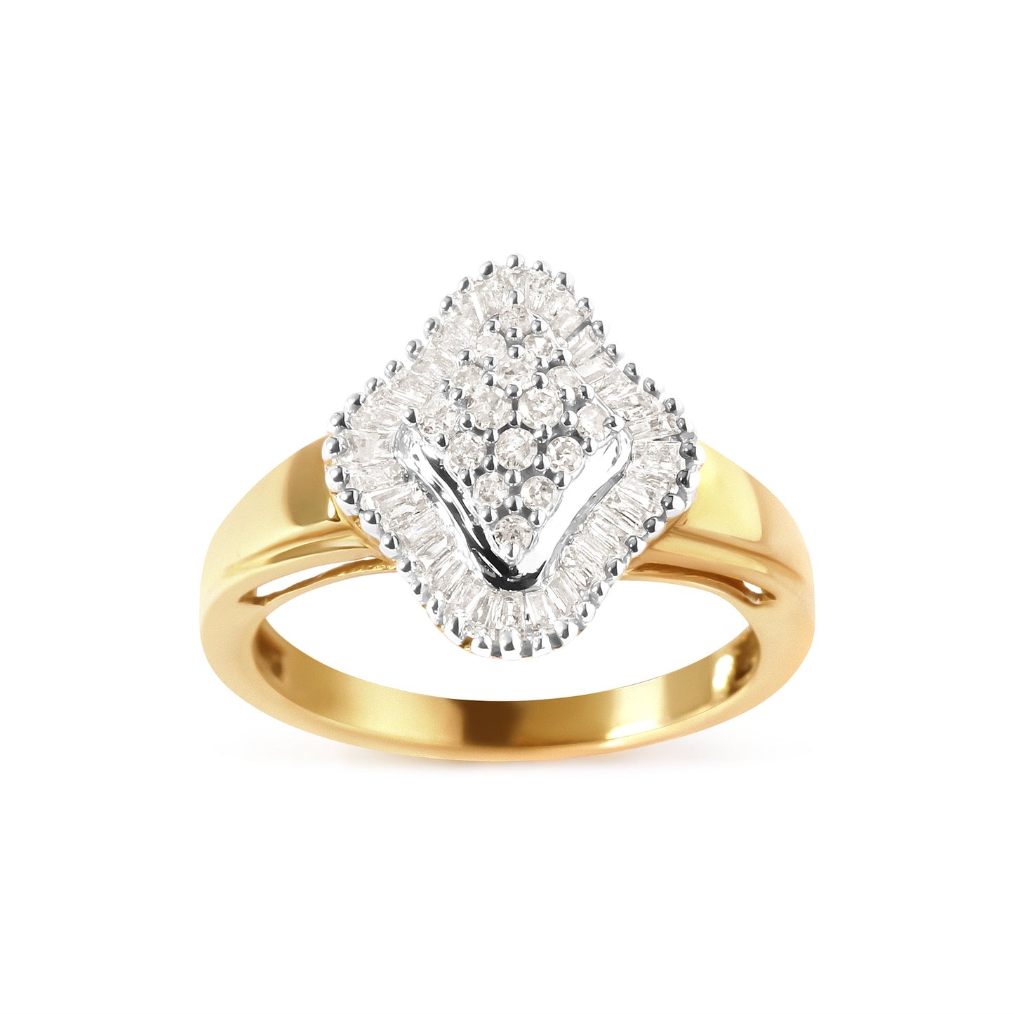 Anillo de oro amarillo de 10 qt con cabeza de rombo de diamantes redondos y de talla baguette de 1/2 quilates en total y halo (color I-J, claridad I1-I2) - Talla 7