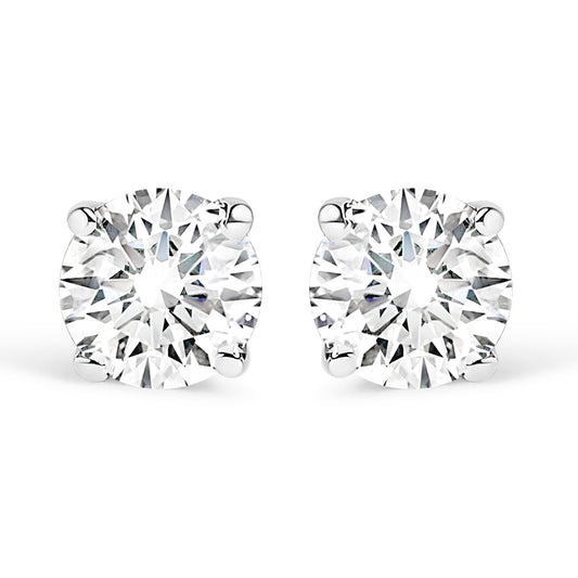 Pendientes de plata de ley .925 con 1/2 quilate total de diamantes cultivados en laboratorio redondos de talla brillante, clásicos de 4 puntas (Color F-G, Claridad VS1-VS2)