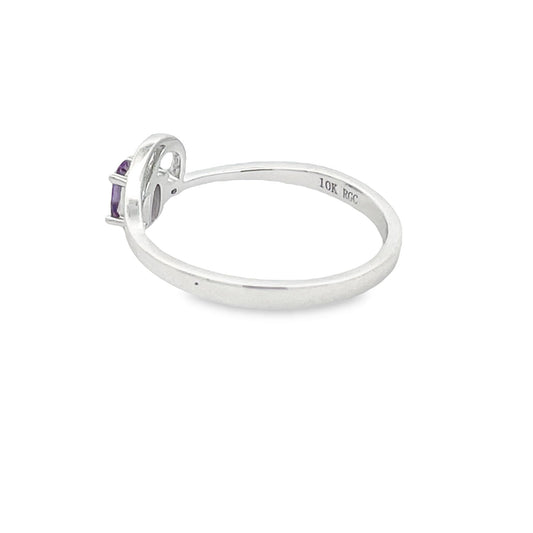 Anillo de amatista y diamante de 0,02 ct en oro blanco de 10 kt