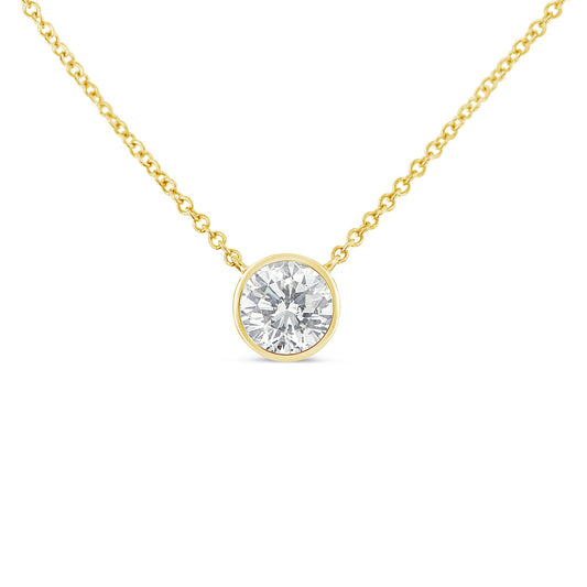Collar con colgante solitario moderno de bisel engastado de diamante redondo brillante de 1/3 quilates en oro amarillo de 10K, 16"-18" (color H-I, claridad SI2-I1)
