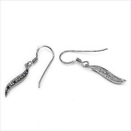 Pendientes de plata de ley .925 con diamante negro genuino de 0,16 quilates