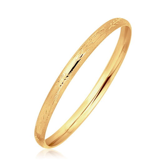 Brazalete infantil de oro amarillo de 14k estilo domo con cortes de diamante