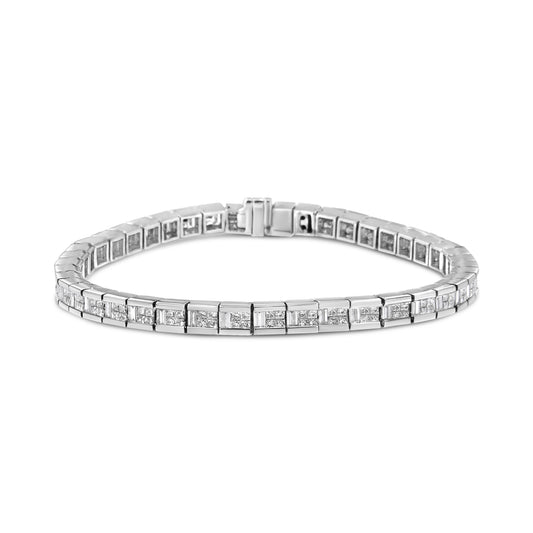 Pulsera de tenis de oro blanco de 14 quilates con diamantes engastados invisibles alternados de talla princesa y baguette de 4 3/8 quilates en total (color G-H, claridad VS1-VS2) - Tamaño 7"