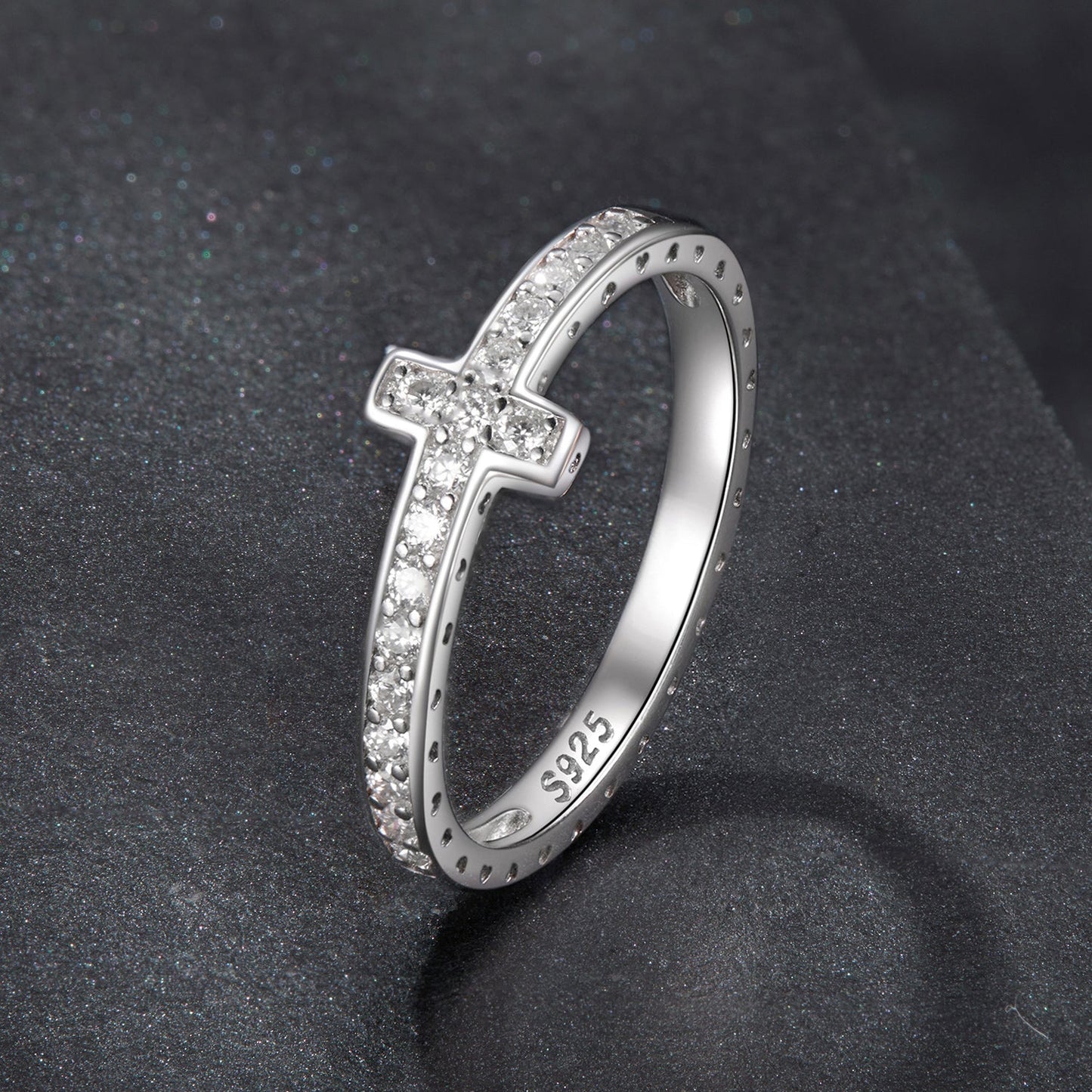 925 Sterling Silver Moissanite Ring in Size 6