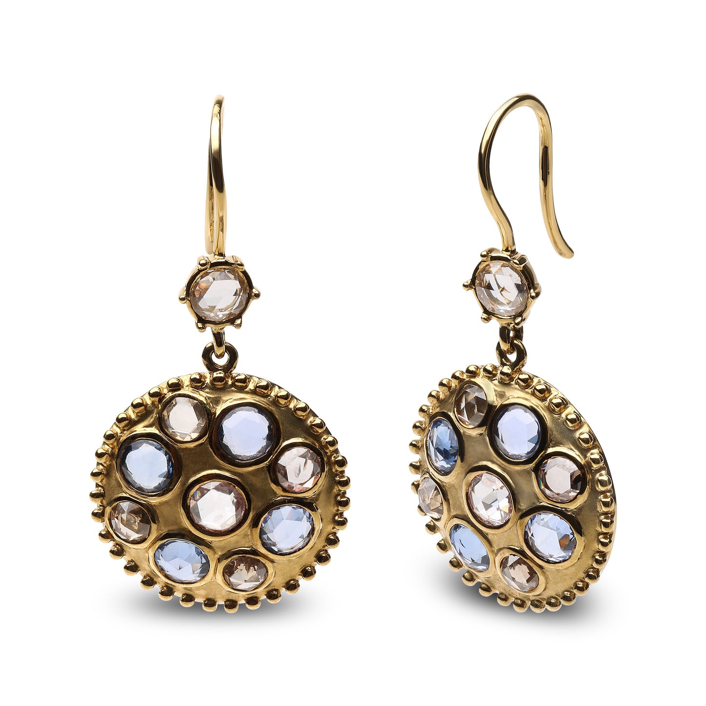 Pendientes colgantes de medallón de racimo de piedras preciosas con bisel de oro amarillo de 18 quilates con diamantes y zafiros azules de 1 2/3 quilates (color marrón y G-H, claridad SI1-SI2)