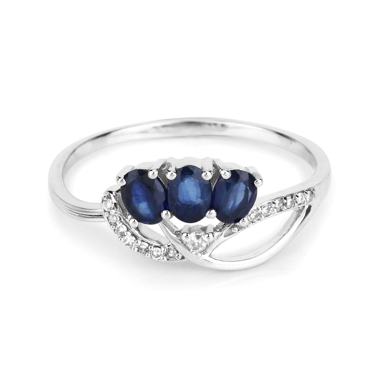 Anillo de oro blanco de 14K con zafiro azul genuino de 0,65 quilates y diamantes blancos