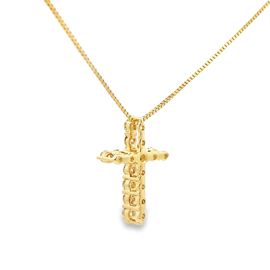 Colgante de cruz religiosa de oro amarillo de 14 quilates con diamante de 0,15 ct