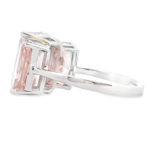 Anillo de tres piedras con diamante cultivado en laboratorio de 10,00 ct, oro blanco de 14K
