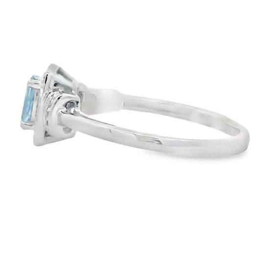 Anillo de oro blanco de 10 qt con aguamarina de 0,45 ct y diamantes genuinos