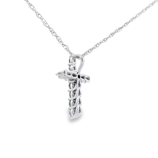 Colgante Cruz Religiosa con Diamantes de .11ct en Oro Blanco de 14KT