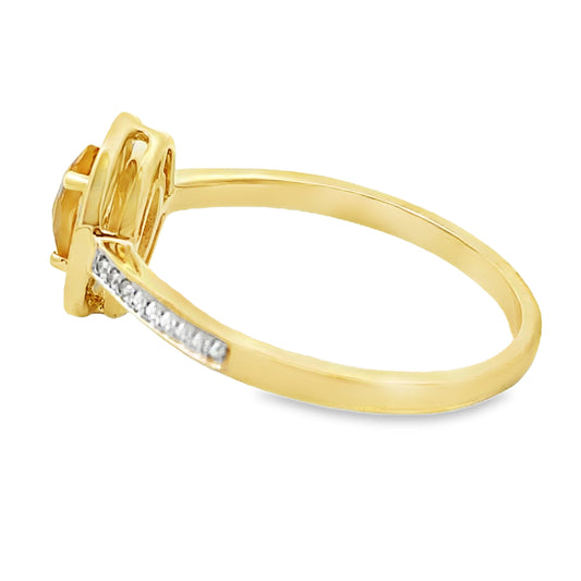 Anillo de citrino y diamantes de .51 qt natural en oro amarillo de 10 kt