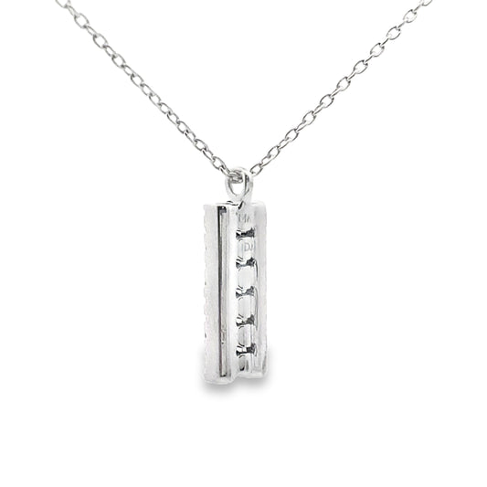 Colgantes de moda de zafiro y diamantes de 0,30 ct en oro blanco de 14 K