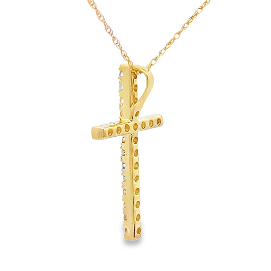 Colgante de cruz religiosa de oro amarillo de 14 quilates con diamante de 0,33 ct