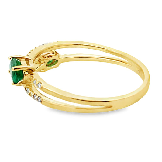 Anillo de diamantes esmeralda natural de 0,57 ct de oro amarillo de 14 K