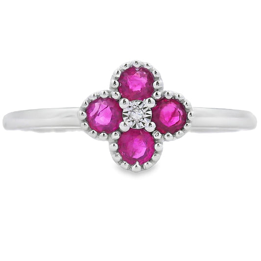 Anillo de rubí y diamantes de .20 qt en oro blanco de 10 kt