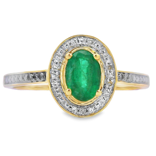 Anillo de diamante esmeralda de .49 ct en oro amarillo de 10 kt