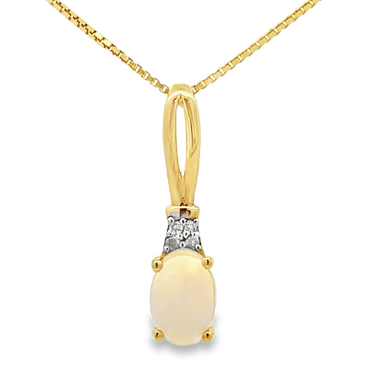 Colgantes de moda de oro amarillo de 10 qt con ópalo y diamantes de 0,02 ct