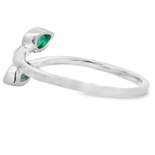 Anillo de oro blanco de 14 quilates con esmeralda y diamante natural de 0,48 ct