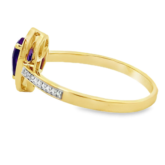 Anillo de amatista y diamante de .42ct en oro amarillo de 10kt