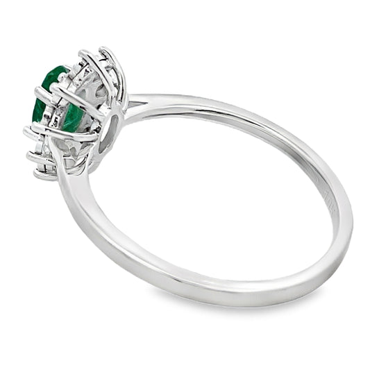 Anillo de diamante esmeralda de .43 ct de oro blanco de 10 kt