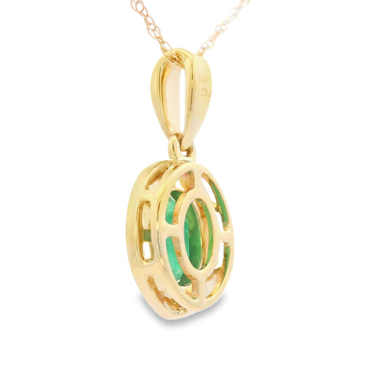 Colgantes de moda de diamante esmeralda de .46 ct en oro amarillo de 10 kt