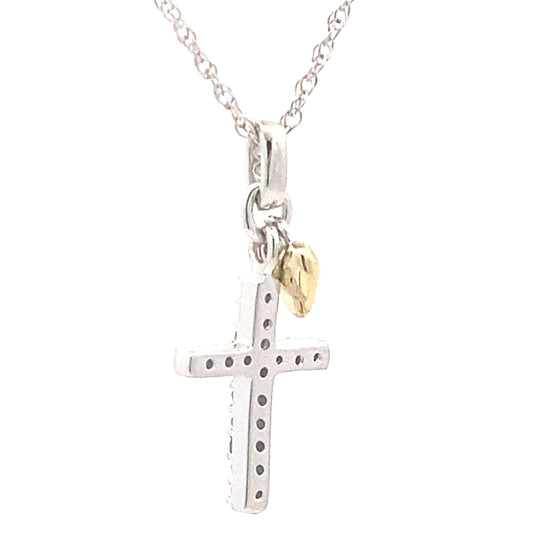 Colgante cruz de diamante de .15 ct de plata de ley